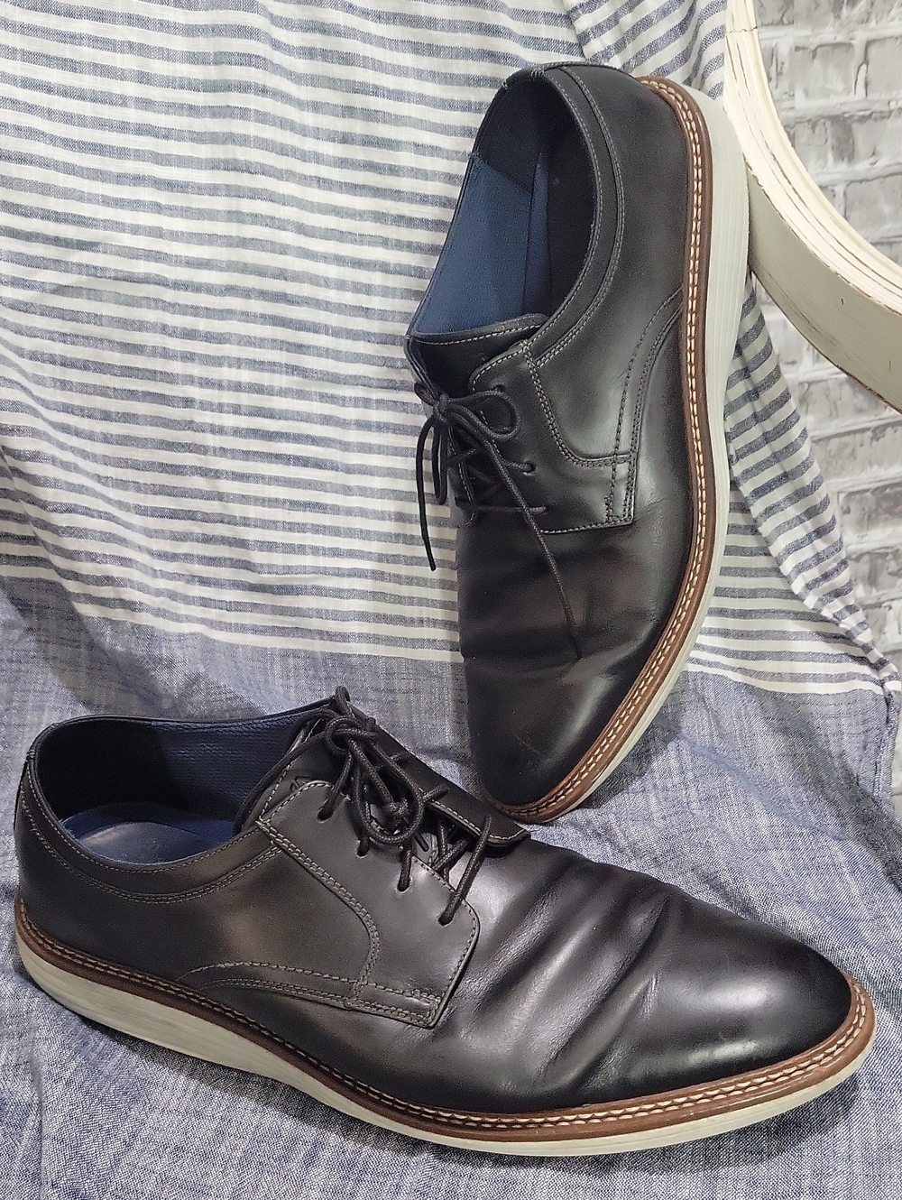 Johnston & Murphy Black Leather Derby Shoes with Tan welt and White Sole Mens 13
